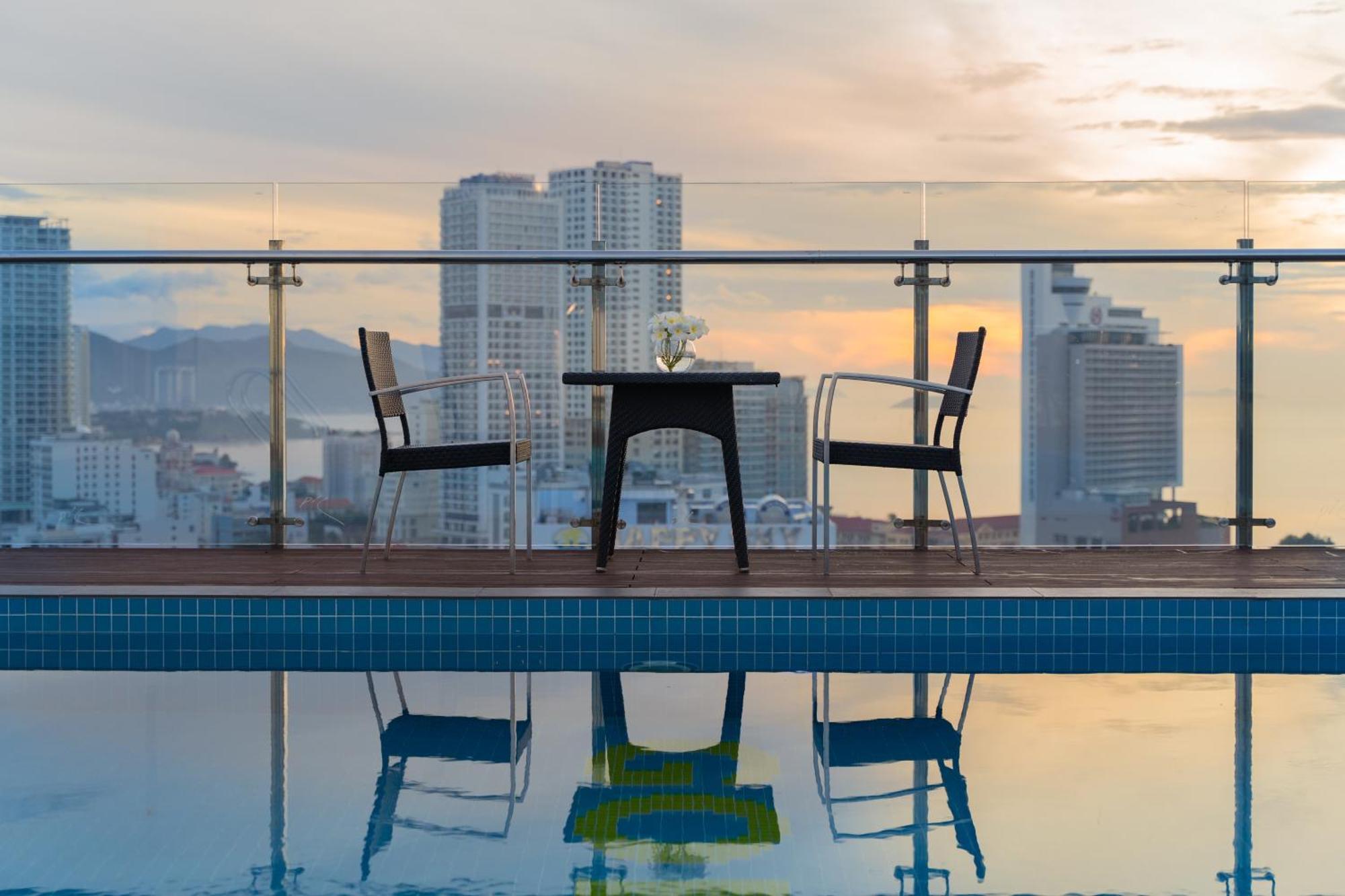 Goldcoast Hotel Nha Trang Exterior photo