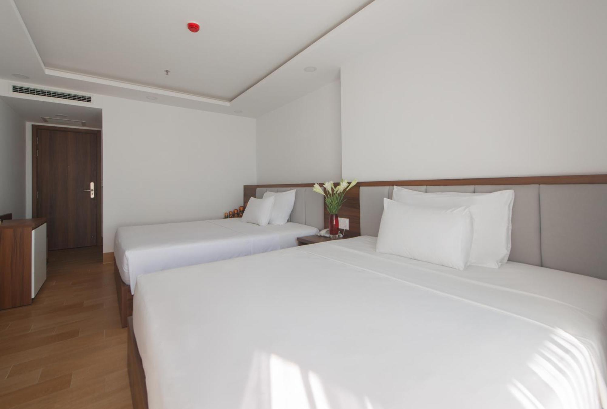 Goldcoast Hotel Nha Trang Exterior photo