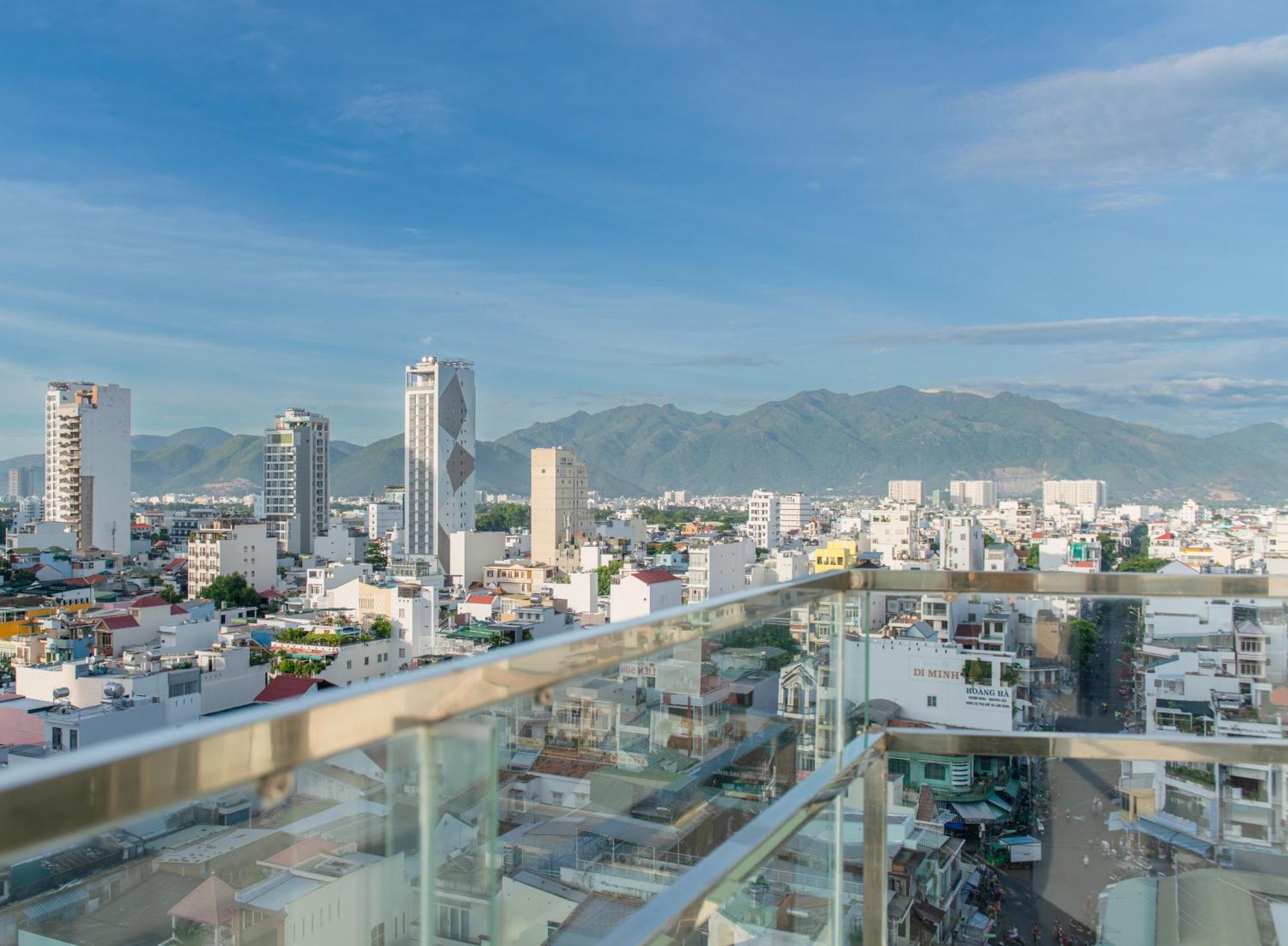 Goldcoast Hotel Nha Trang Exterior photo